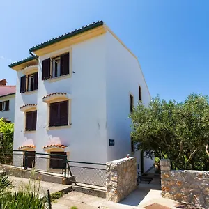 Adelia Mali Lošinj