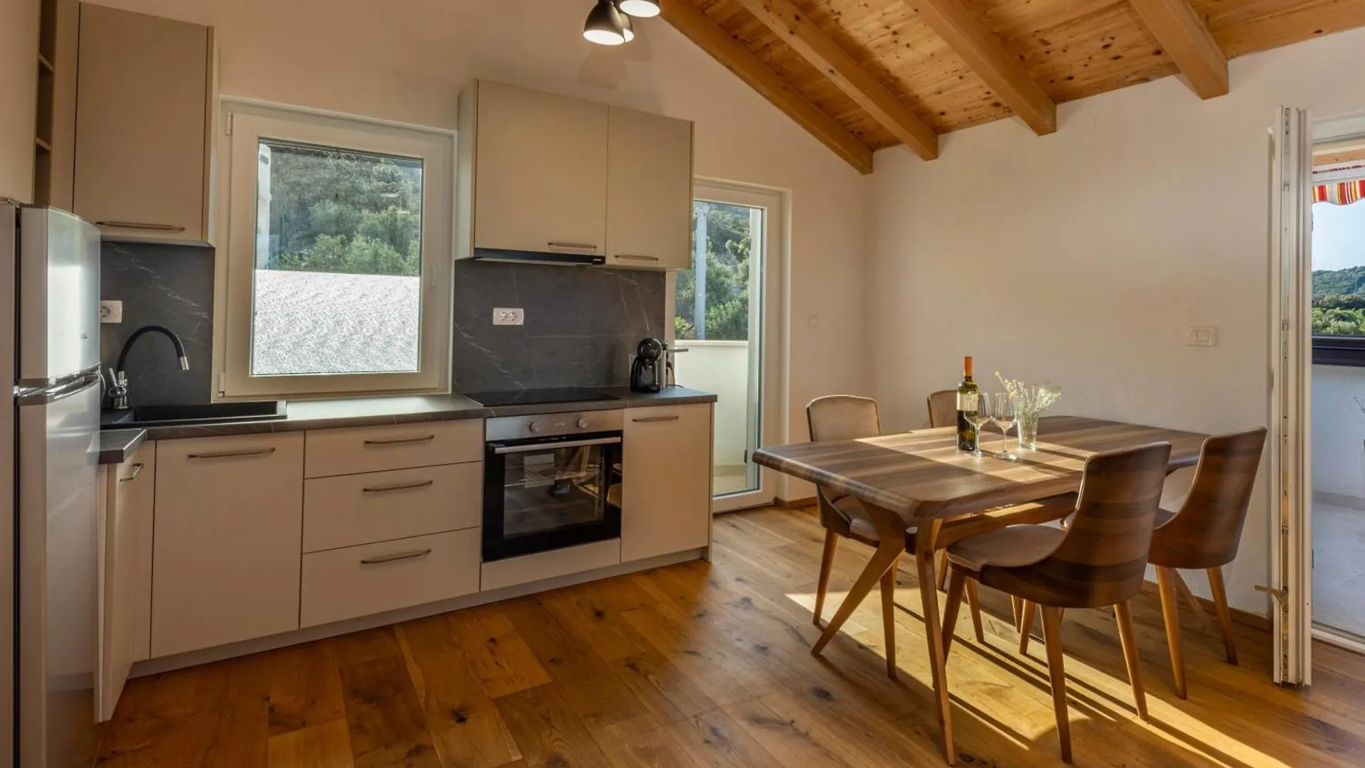 Apartments With A Parking Space Sveti Jakov, Losinj - 24153 Mali Lošinj